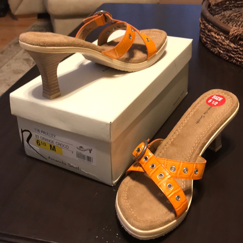 Amanda Smith sandal w/ heels